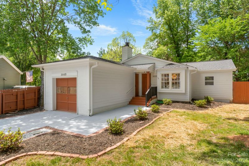 3005 Chenango Dr, Charlotte, NC 28212