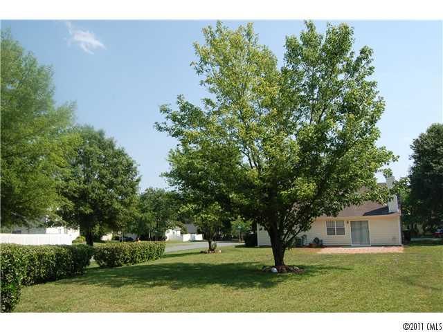 7941 Latchington Ct, Charlotte, NC 28227