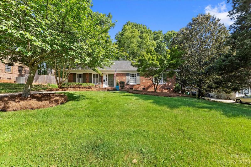 5937 Colchester Pl, Charlotte, NC 28210