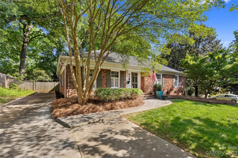 5937 Colchester Pl, Charlotte, NC 28210