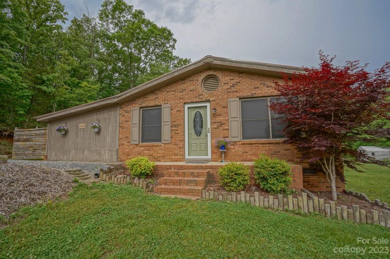 2436 Lynn Dr, Concord, NC 28025