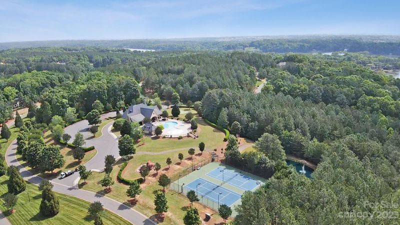 1300 Reflection Pointe Blvd, Belmont, NC 28012