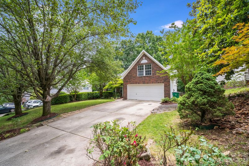 4417 Lenox Hill Pl, Charlotte, NC 28269