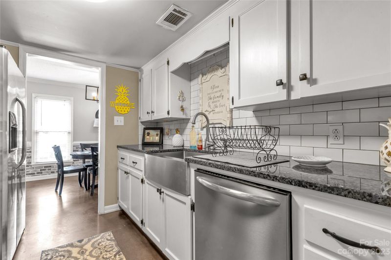 1033 Meadow Dr, Lancaster, SC 29720