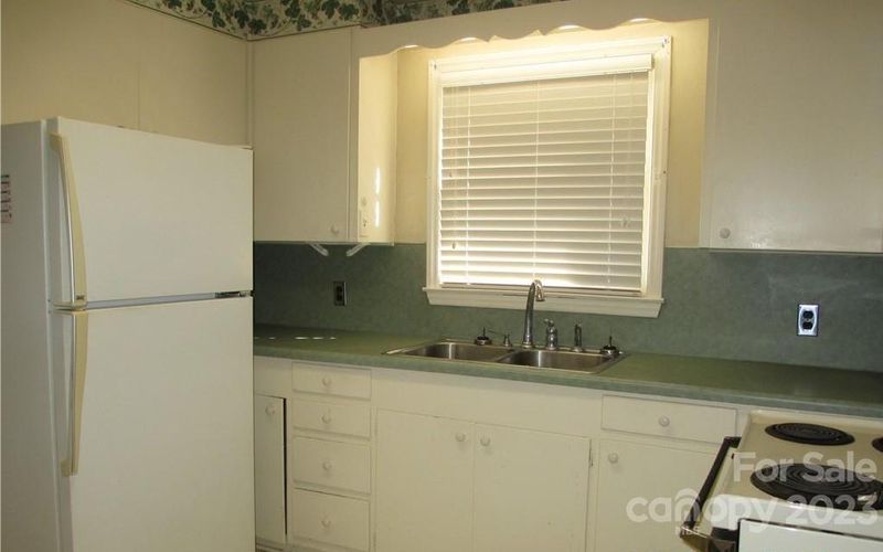 421 Springs St, Lancaster, SC 29720