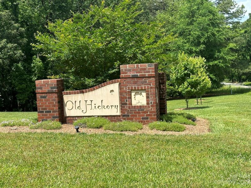 8238 Hickory Manor Ln, Van Wyck, SC 29744