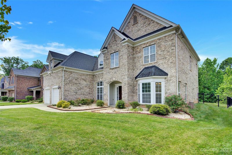 8512 Fairgreen Ave, Waxhaw, NC 28173