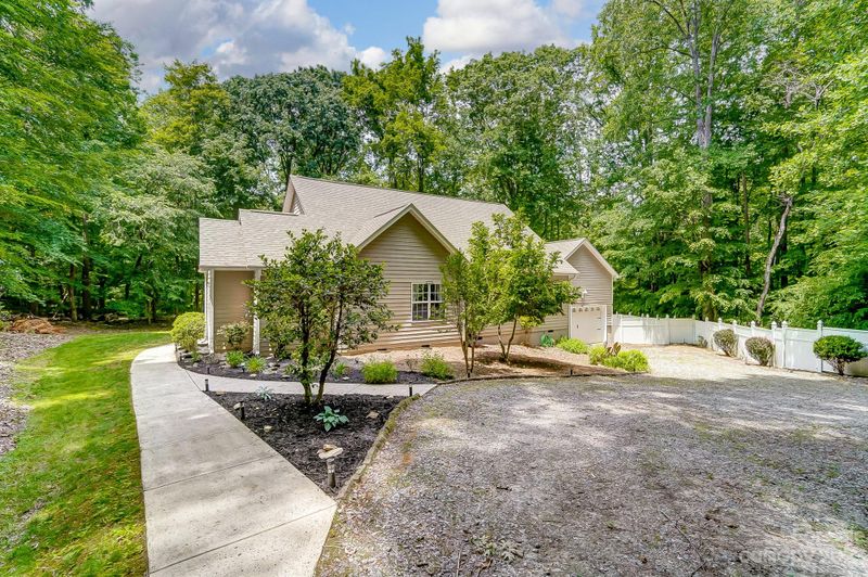 1439 Adkin Dr, Iron Station, NC 28080