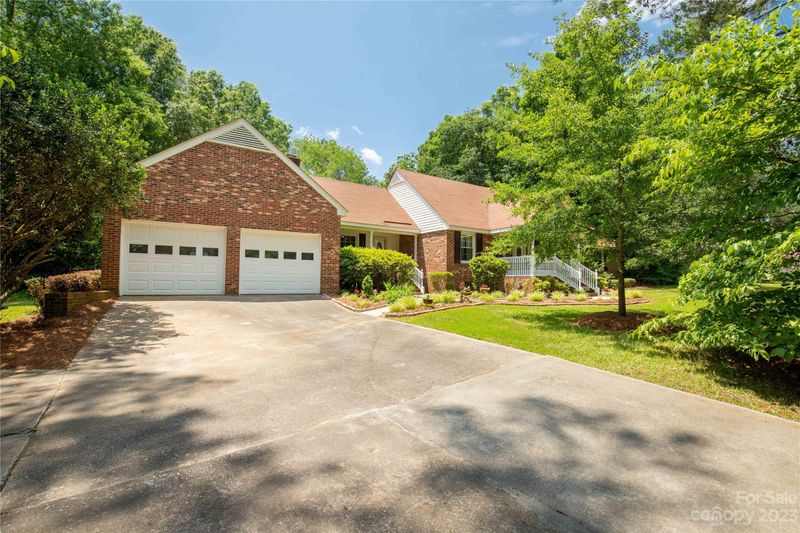 2018 Fairway Dr, Lancaster, SC 29720