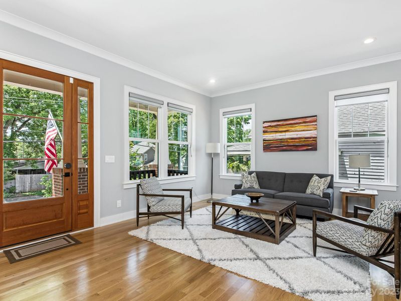 2022 W Trade St, Charlotte, NC 28216