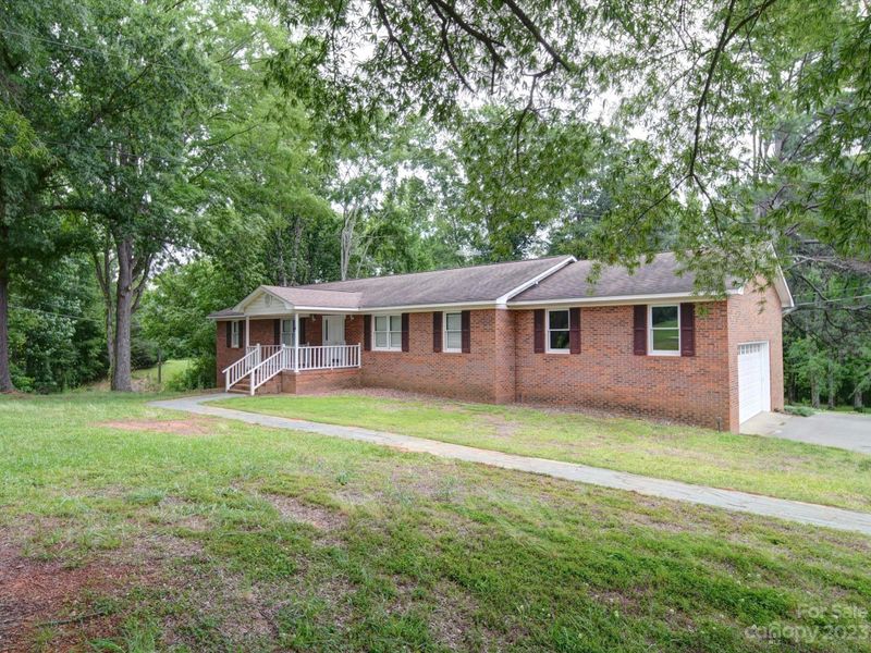 605 Heatherwood Dr, Monroe, NC 28112