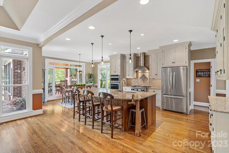 5904 Alexa Rd, Charlotte, NC 28277