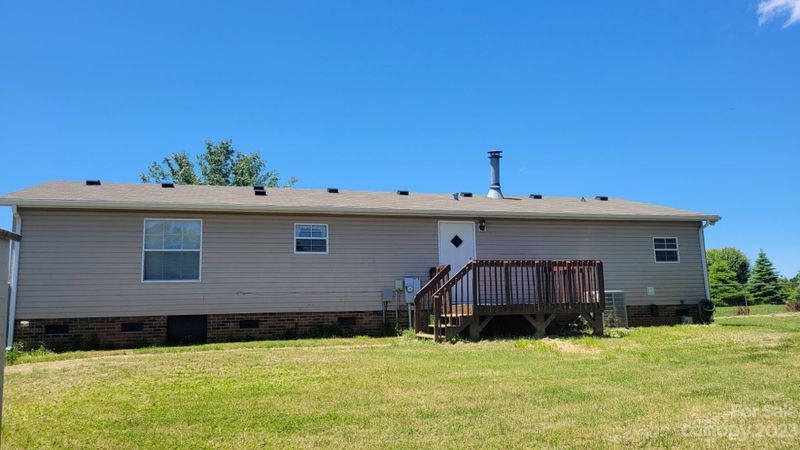 909 Terra Cotta Dr, Lincolnton, NC 28092