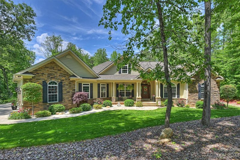 6601 Ridgemont Dr, Denver, NC 28037