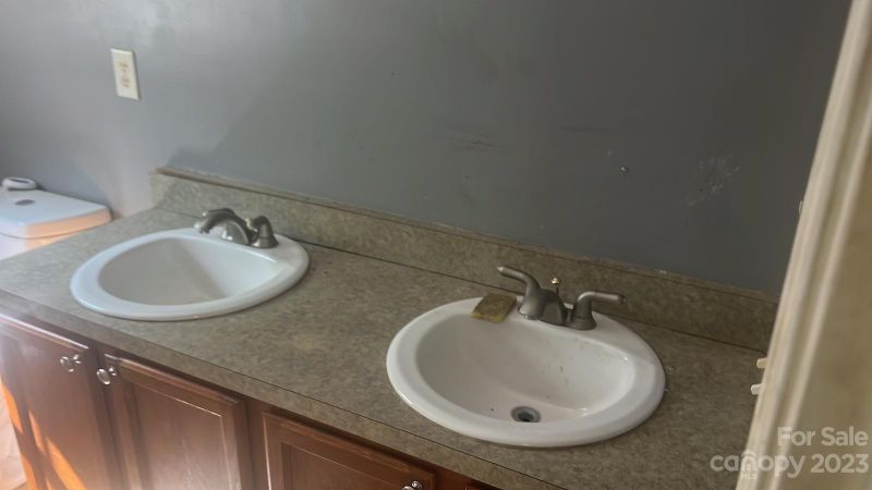 441 Cox Lake Rd, Stanley, NC 28164