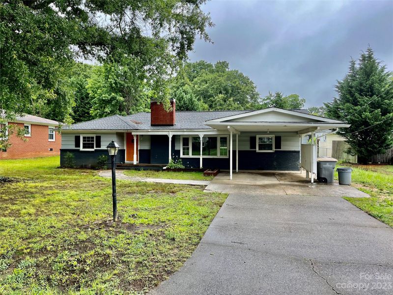 1407 Brantley Rd, Kannapolis, NC 28083