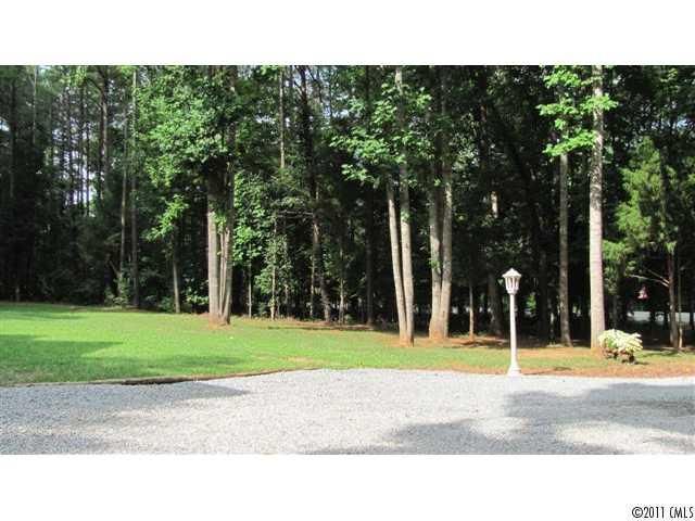 231 Ingleside Farm Rd, Denver, NC 28037