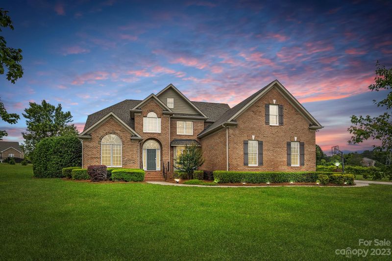 3052 Ancestry Cir, Matthews, NC 28104