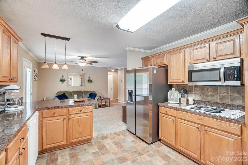 600 Deveron Pl NE, Concord, NC 28025