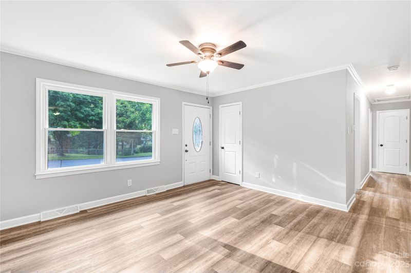 1053 Shenandoah Dr, Gastonia, NC 28052