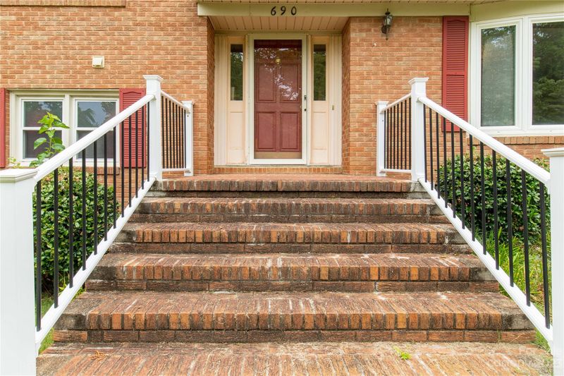 690 Bancroft Dr, Rock Hill, SC 29730