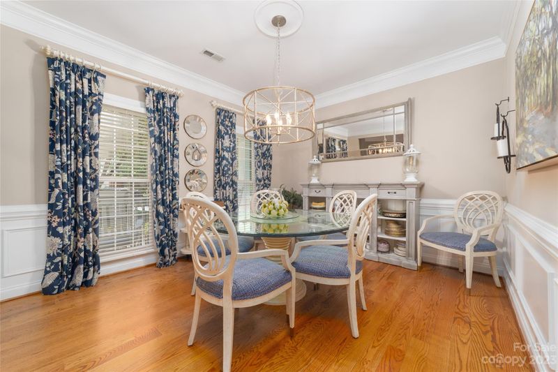 8916 Leinster Dr, Charlotte, NC 28277