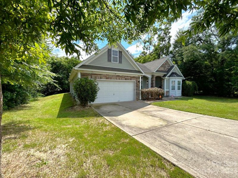 112 Matuka Ct, Mount Holly, NC 28120