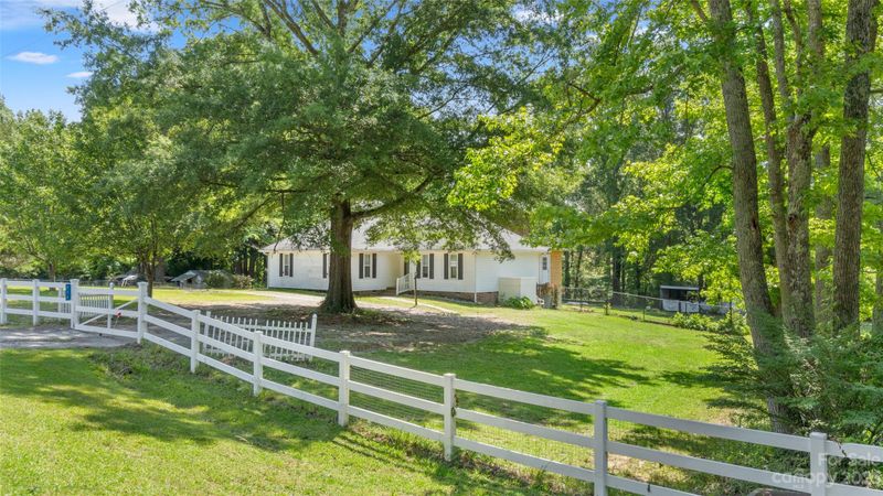 711 Starcliff Cir, Lancaster, SC 29720