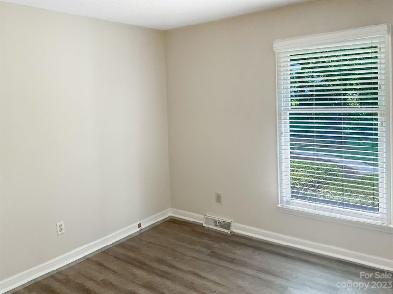 717 Mapleleaf Ln, Gastonia, NC 28056