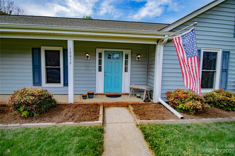 10430 Queensmead Cir, Charlotte, NC 28273