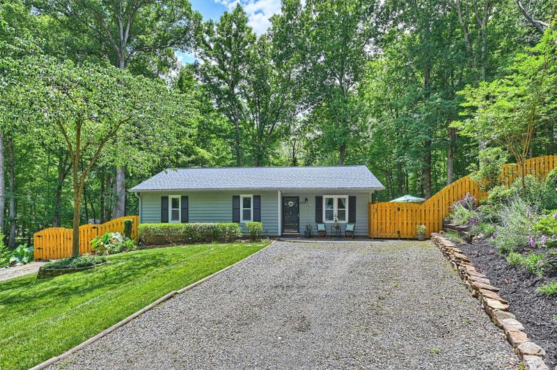 615 Rene Cir, Waxhaw, NC 28173