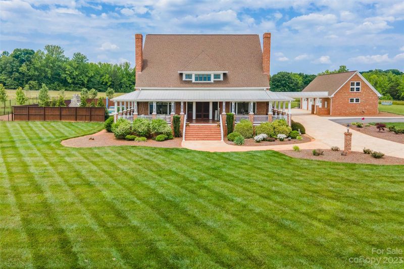 726 Frontier Rd, Clover, SC 29710