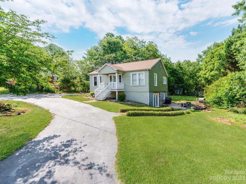 2132 13th Ave, Hickory, NC 28601
