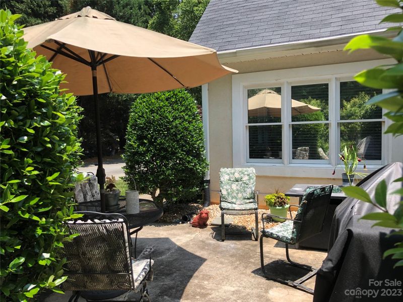 523 S Main St, Belmont, NC 28012