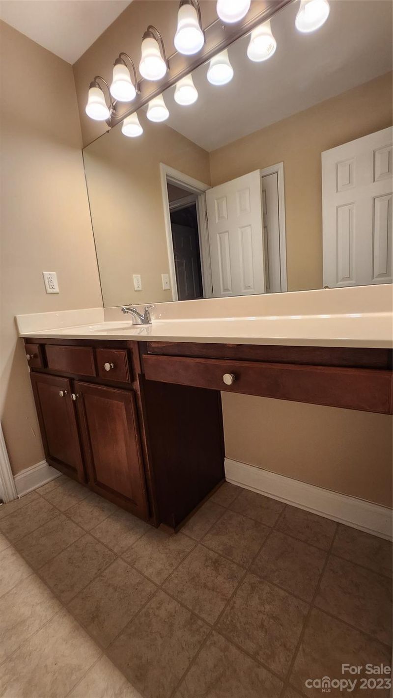 217 Quality Dr, Mount Holly, NC 28120
