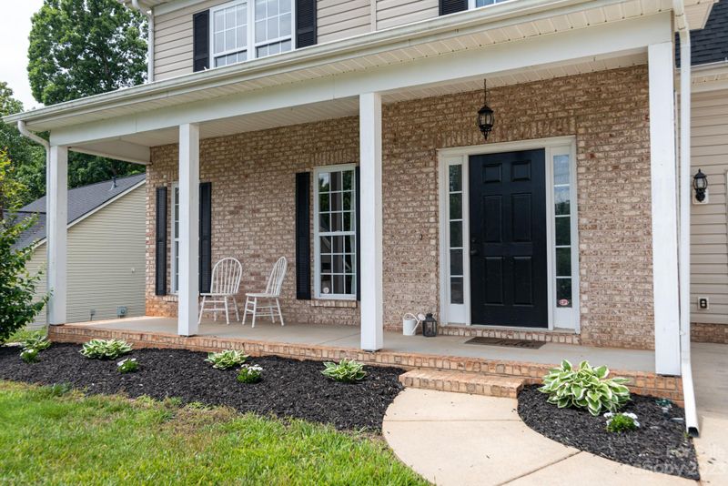 7200 Quail Hunt Dr, Stanley, NC 28164