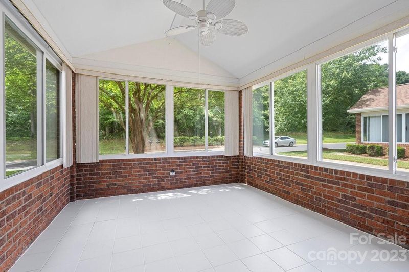 9039 Grand Oak Dr, Charlotte, NC 28277