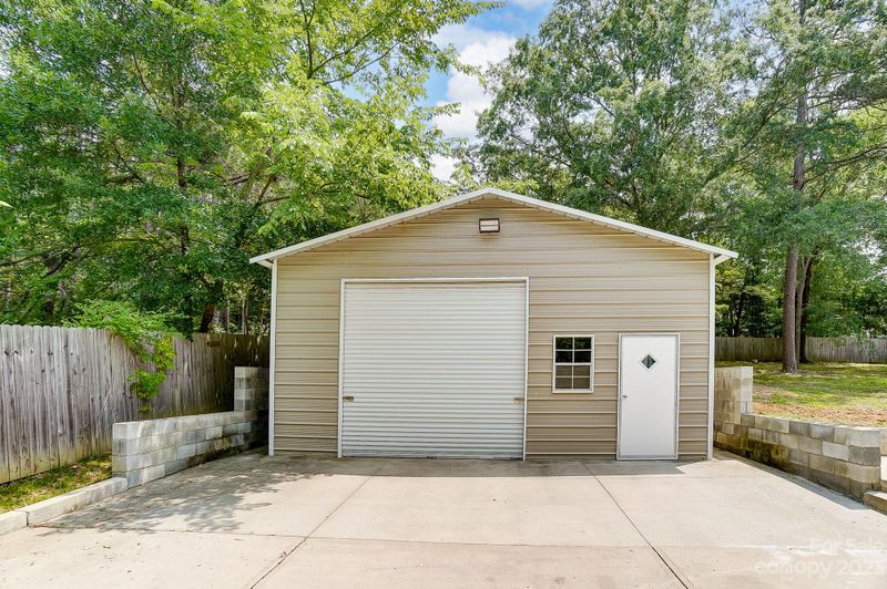 2721 Friendly Ave, Concord, NC 28027