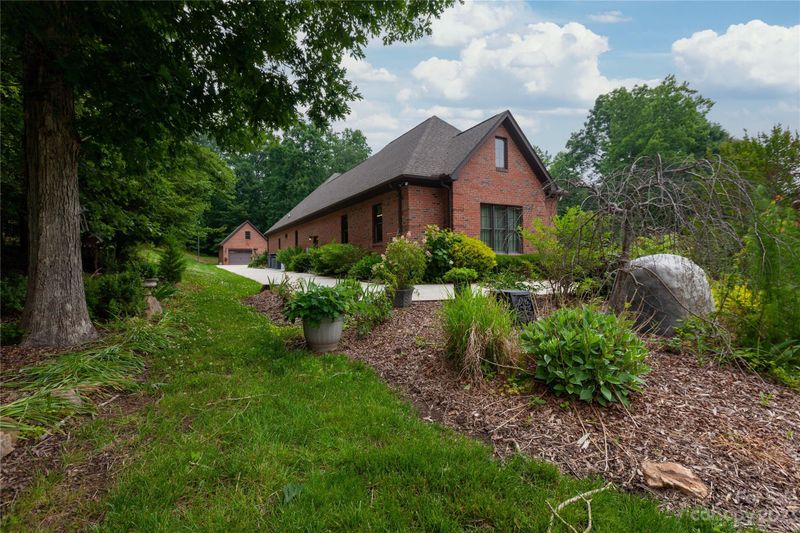 6979 Golden Eagle Trl, Iron Station, NC 28080