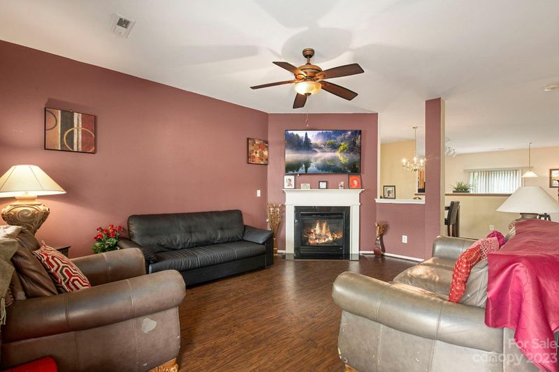 8954 Chalkstone Rd, Charlotte, NC 28216