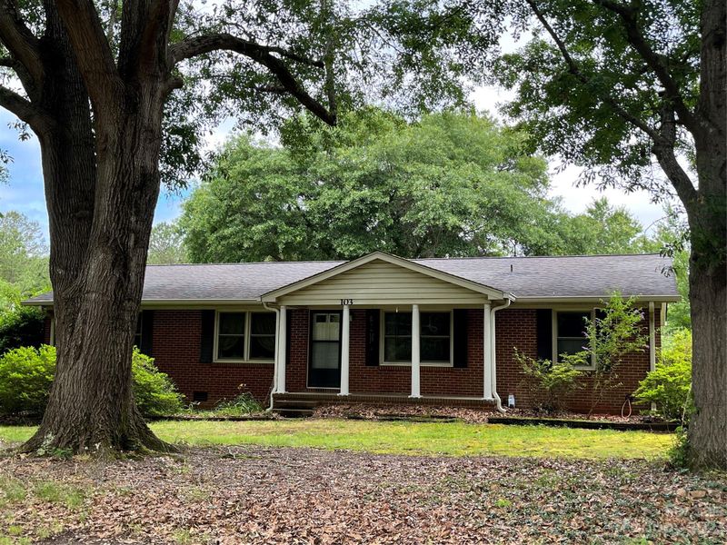 103 Crisp Rd, Gastonia, NC 28056
