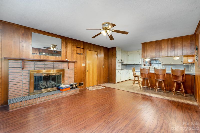 127 Piedmont Dr, Kannapolis, NC 28081