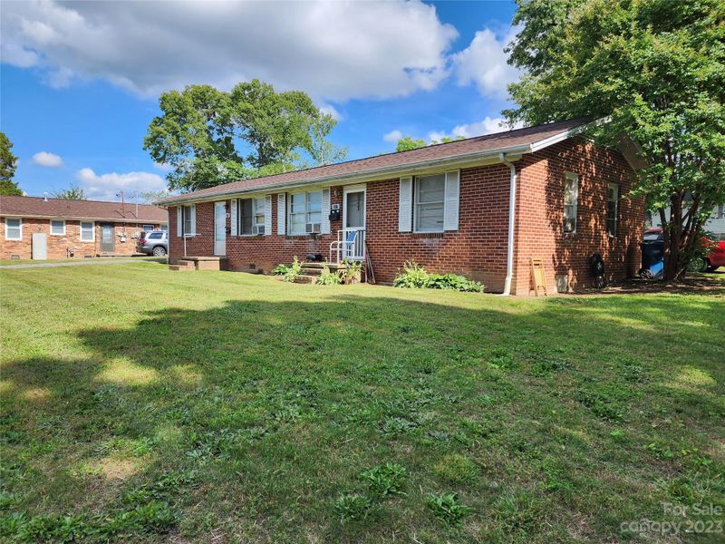 1815-1817 1st Avenue Pl NW, Hickory, NC 28601