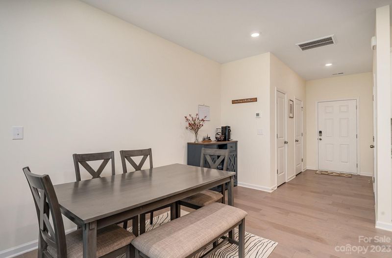 250 Quinn Rd, Matthews, NC 28104