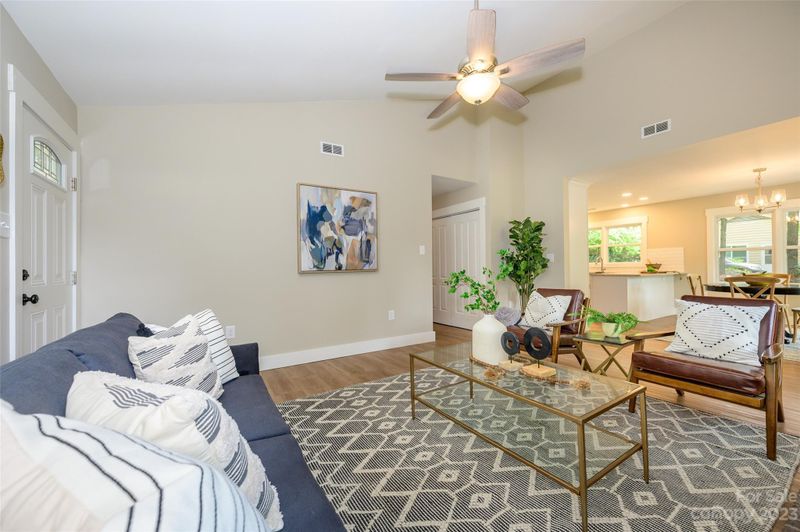 7200 Bradley Ct, Charlotte, NC 28227