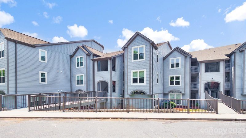18741 Nautical Dr #104, Cornelius, NC 28031