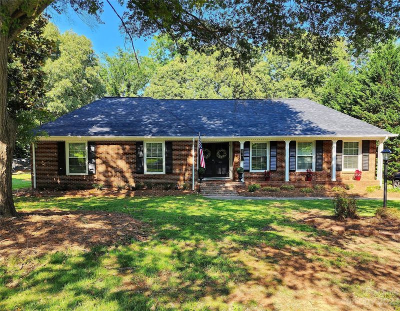 824 Applegate Ct, Gastonia, NC 28054