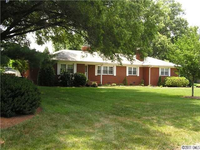 8630 Ira Flowe Rd, Charlotte, NC 28227