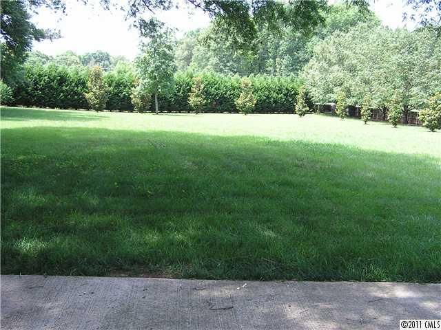 8630 Ira Flowe Rd, Charlotte, NC 28227