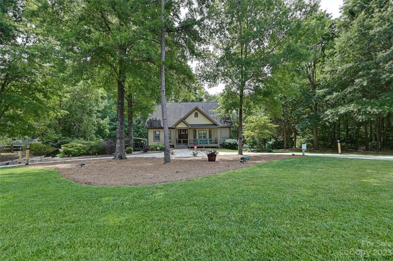 2945 Mckee Rd, Charlotte, NC 28270